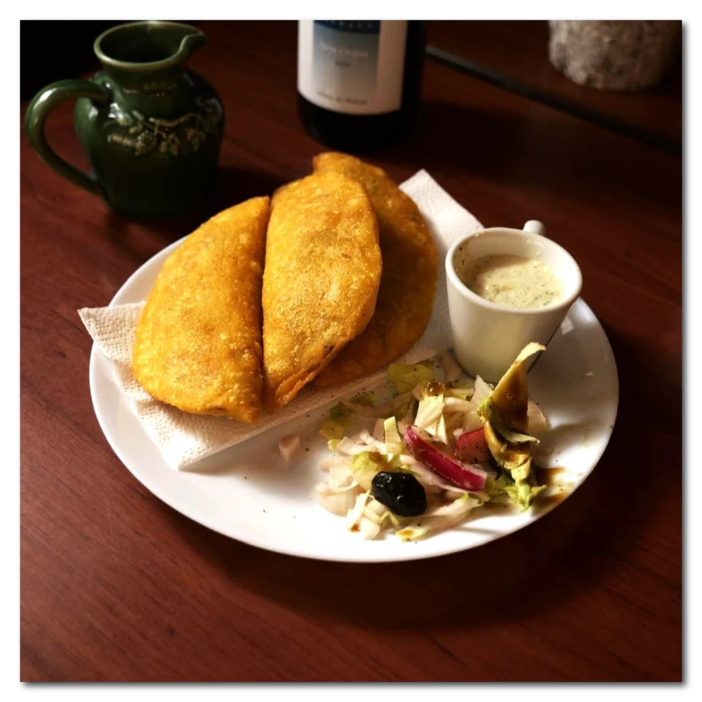 Empenadas Restaurant latino la muchacha nation paris 12